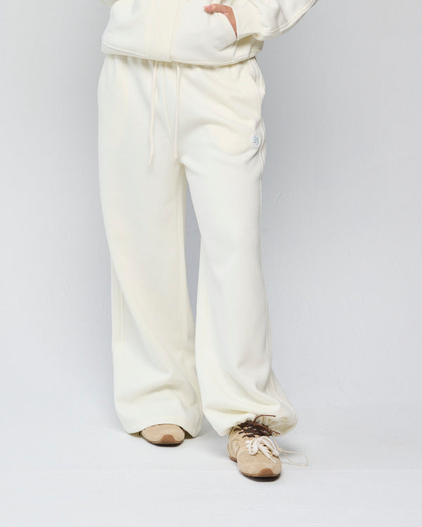 CONJUNTO DEPORTIVO CREMA