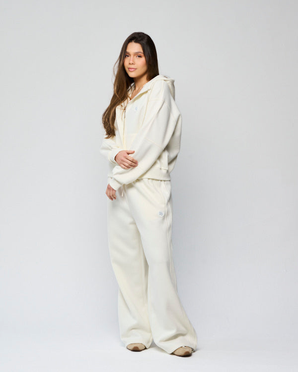 CONJUNTO DEPORTIVO CREMA