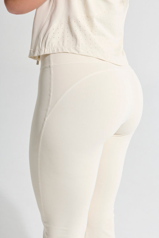 CONJUNTO PANTALÓN BOTA RECTA BEIGE CLARO