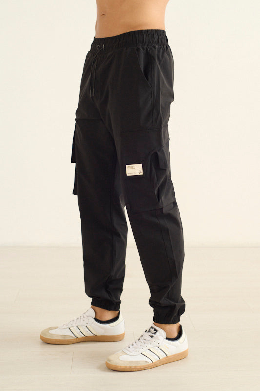 Mens pantalón parachute negro