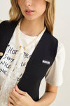 Camiseta cuello perlas