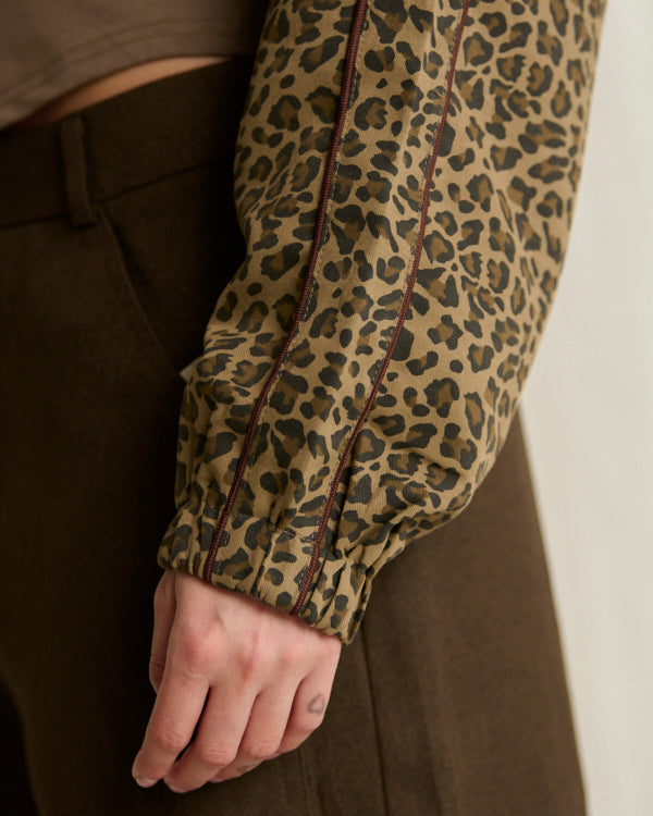 SHORT TEJIDO PLANO TEXTURA CAFE