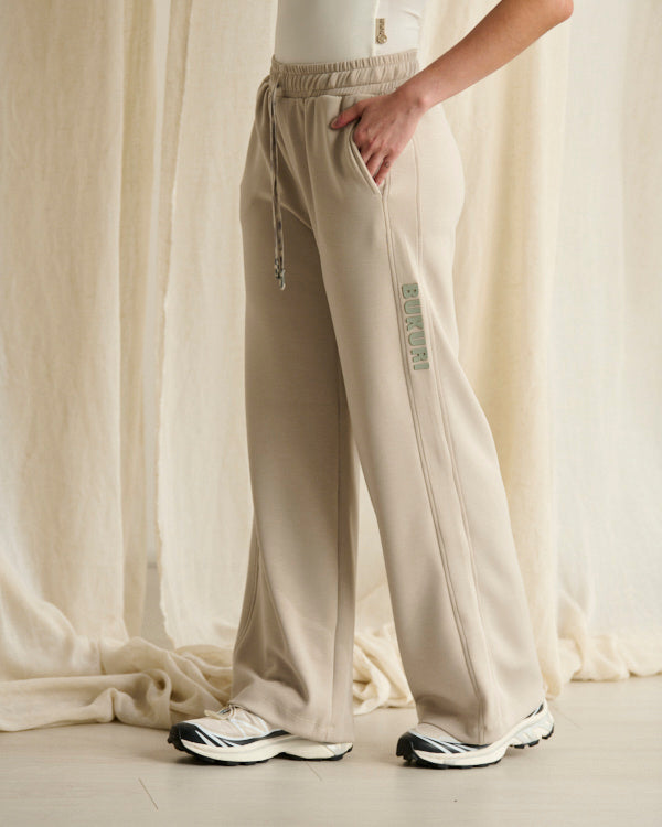 JOGGER PANTALÓN BOTA RECTA BEIGE