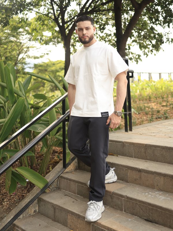Camiseta Blanca Oversize Corte posterior