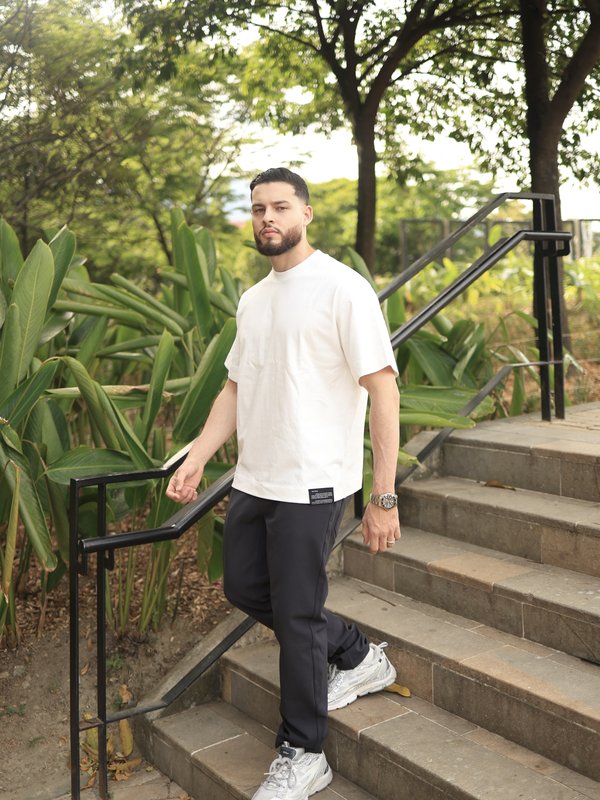 Camiseta Blanca Oversize Corte posterior
