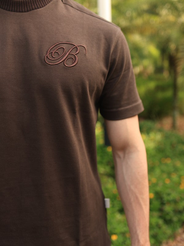 Camiseta Café Bordado Bukuri