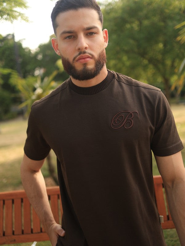 Camiseta Café Bordado Bukuri